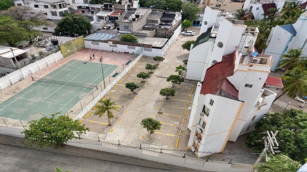 Apartamento Con Piscina, Playa A 2 Calles. Appartement